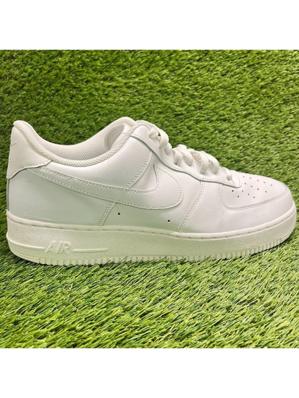 Nike Air Force 1 '07 Low Mens Size 13 Triple White Athletic Shoes Sneakers
